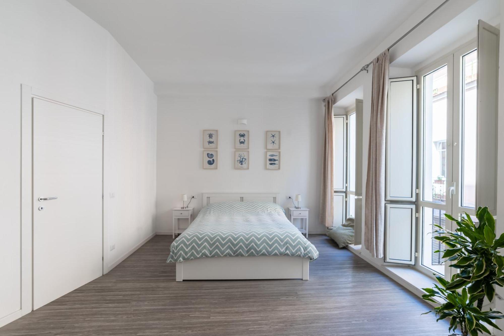 Casa Marina Guesthouse Кальярі Екстер'єр фото