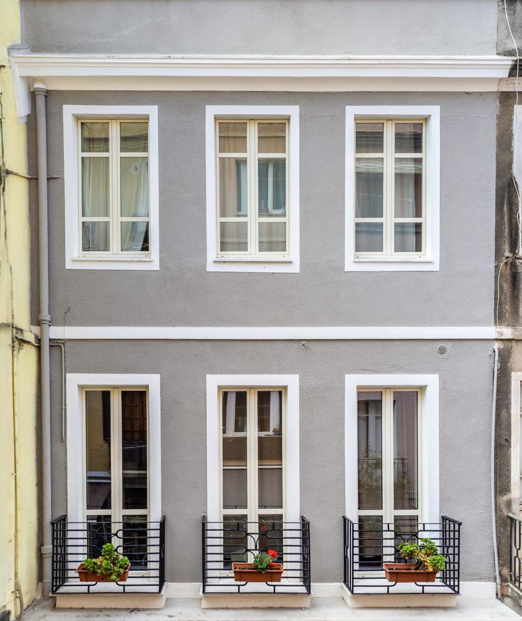Casa Marina Guesthouse Кальярі Екстер'єр фото